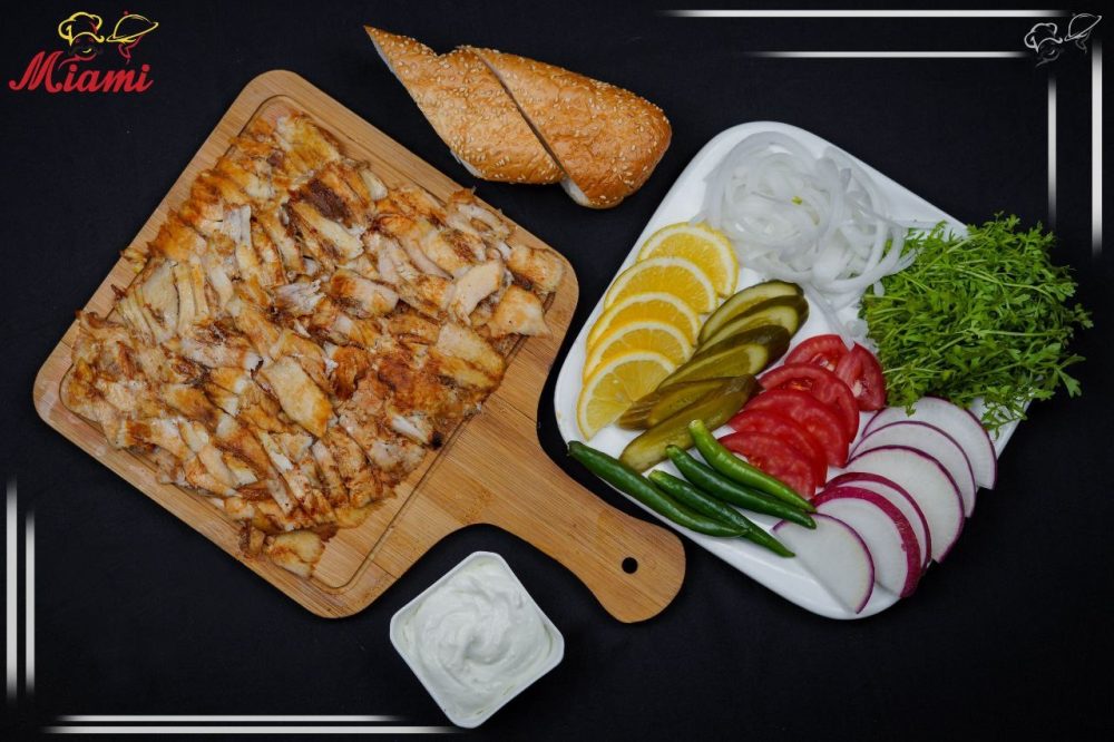 نص كيلو شاورما دجاج